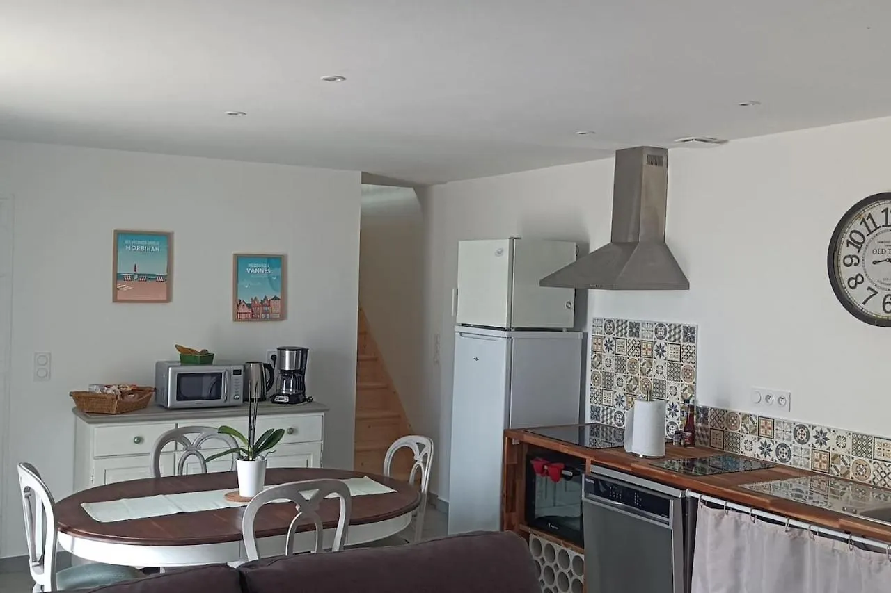 Le Goh Reste, Agreable Maison De Campagne Locmaria-Grand-Champ 0*,  France